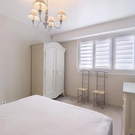 Juan-les-pins Vitoria Grand 2p * Antibes