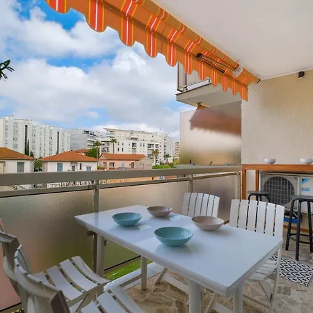 Appartement Juan-les-pins Vitoria Grand 2p *